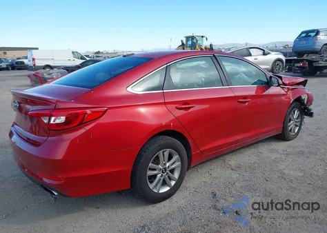 2017 Hyundai Sonata z USA, uszkodzony, nr VIN 5NPE24AF1HH519082